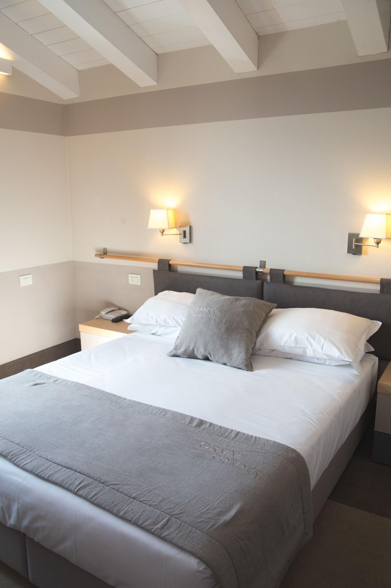 Hotel Le Corderie Триест Екстериор снимка