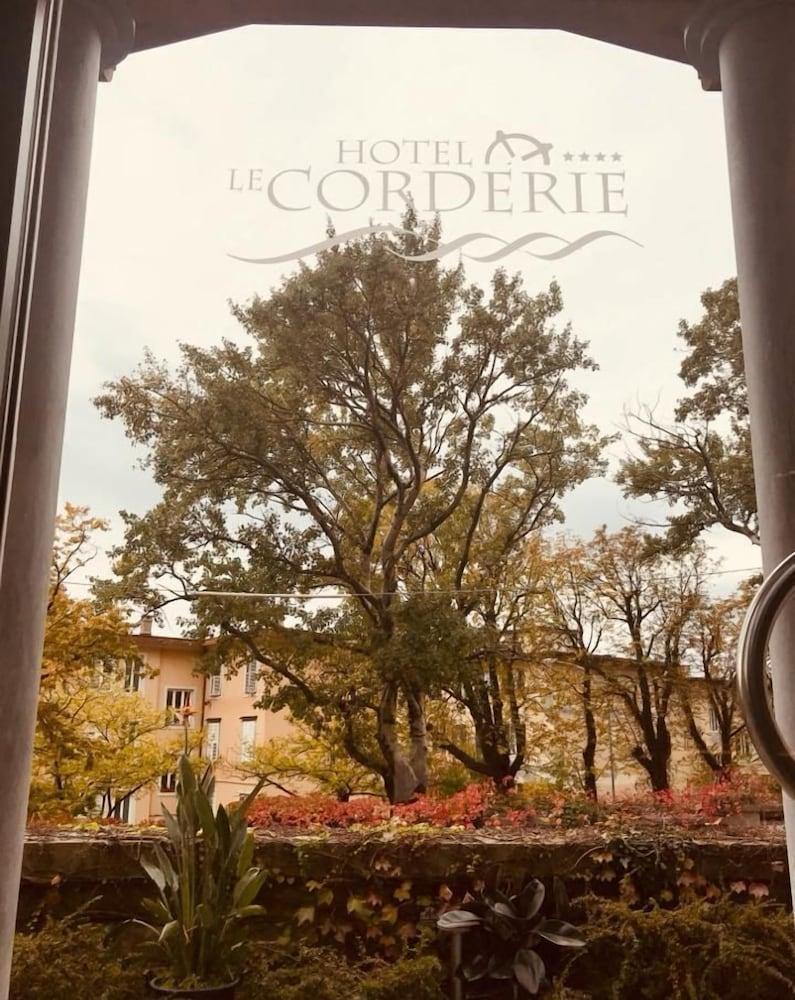 Hotel Le Corderie Триест Екстериор снимка